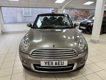 Used MINI Convertible 2011 for sale - 76992700: Photo