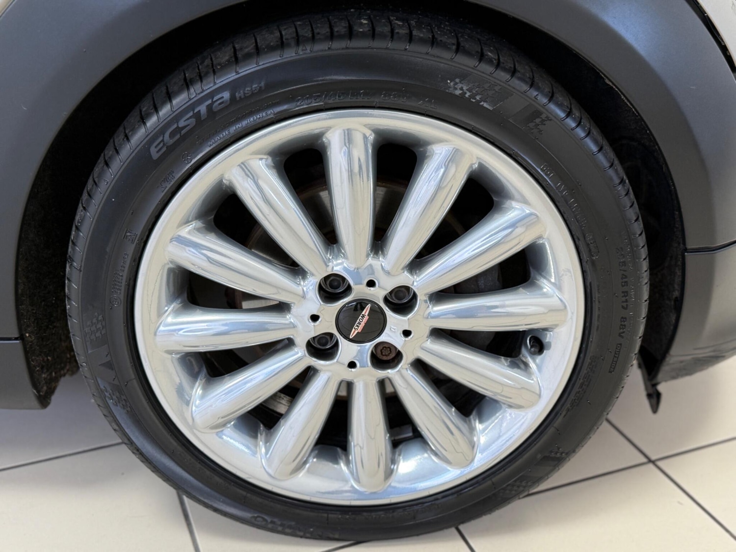 Used MINI Convertible 2011 for sale - 76992700: Photo 40