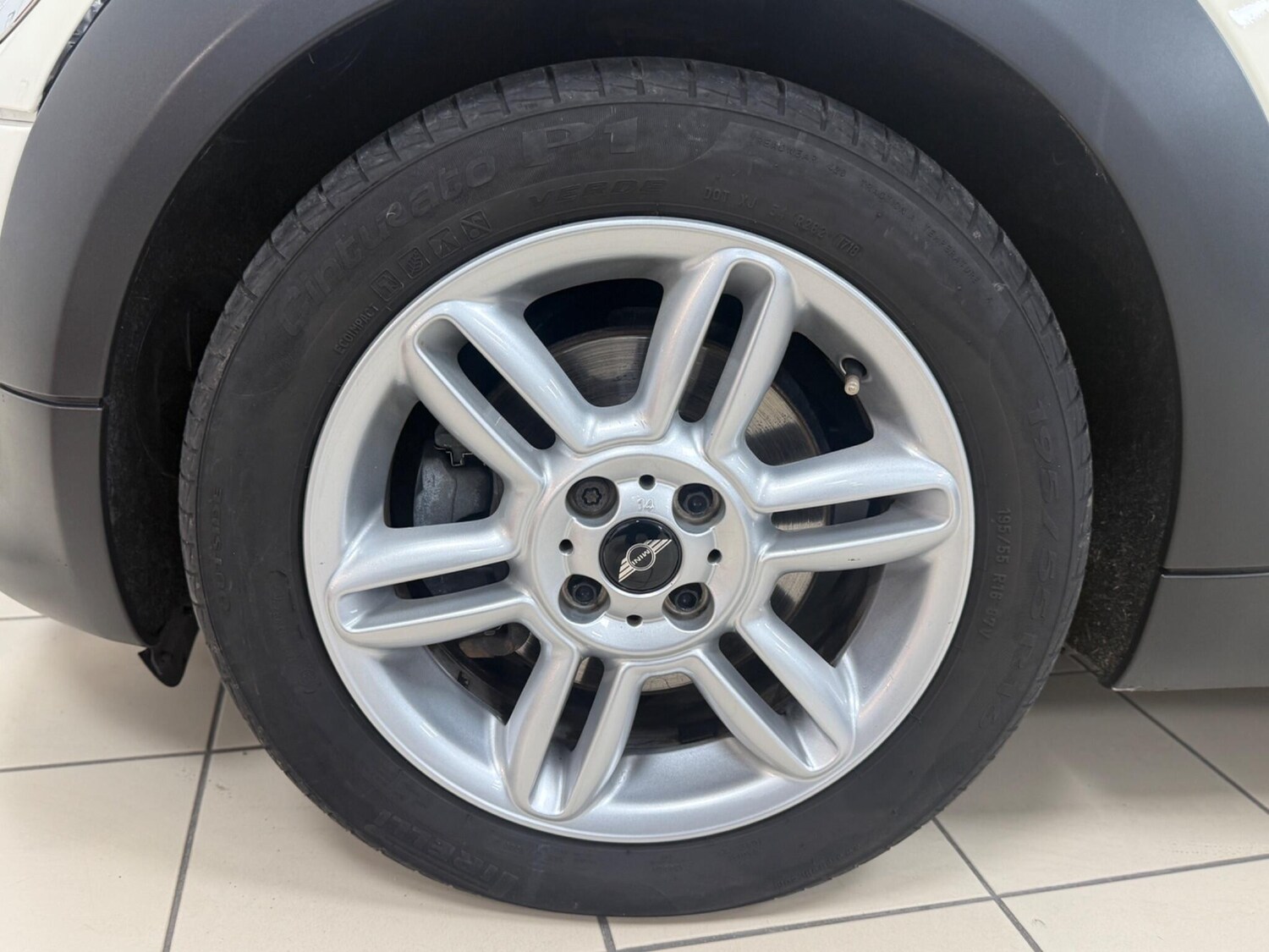 Used MINI Convertible 2011 for sale - 76801884: Photo 30