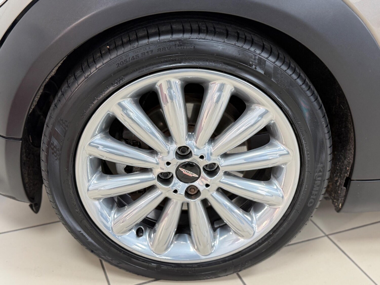 Used MINI Convertible 2011 for sale - 76592294: Photo 41