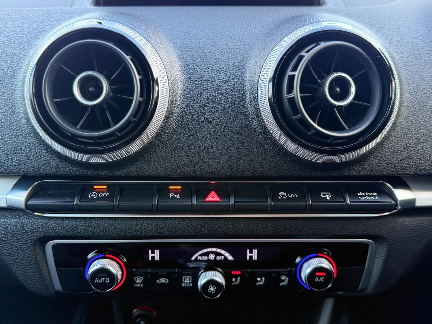 Used Audi A3 2015 for sale - 77163086: Photo 29