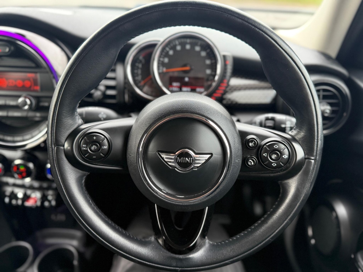 Used MINI Hatch 2017 for sale - 76936271: Photo 17