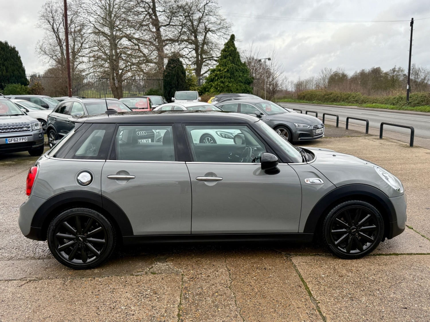 Used MINI Hatch 2017 for sale - 76936271: Photo 8