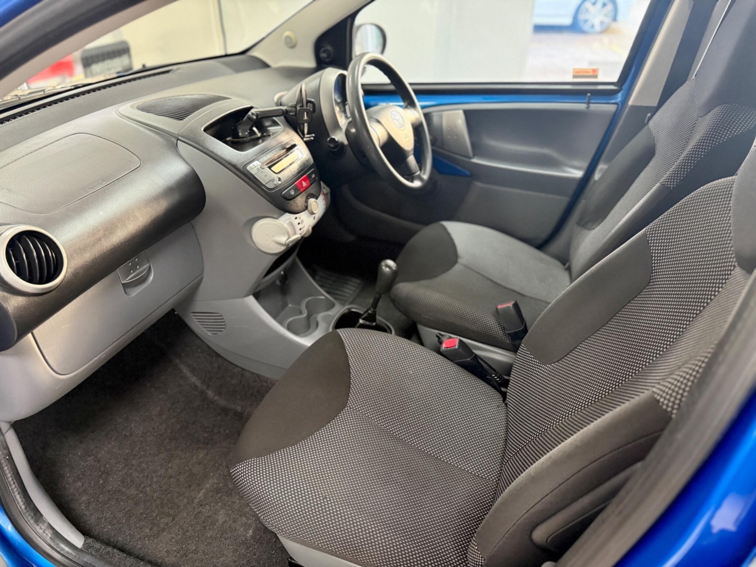 Used Toyota AYGO 2010 for sale - 77039742: Photo 11