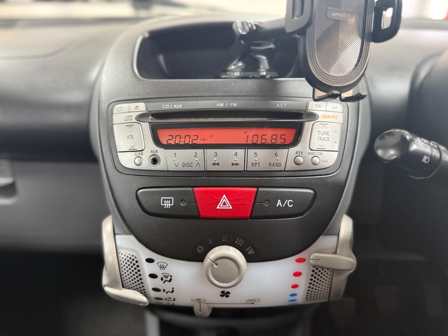 Used Toyota AYGO 2010 for sale - 77039742: Photo 18