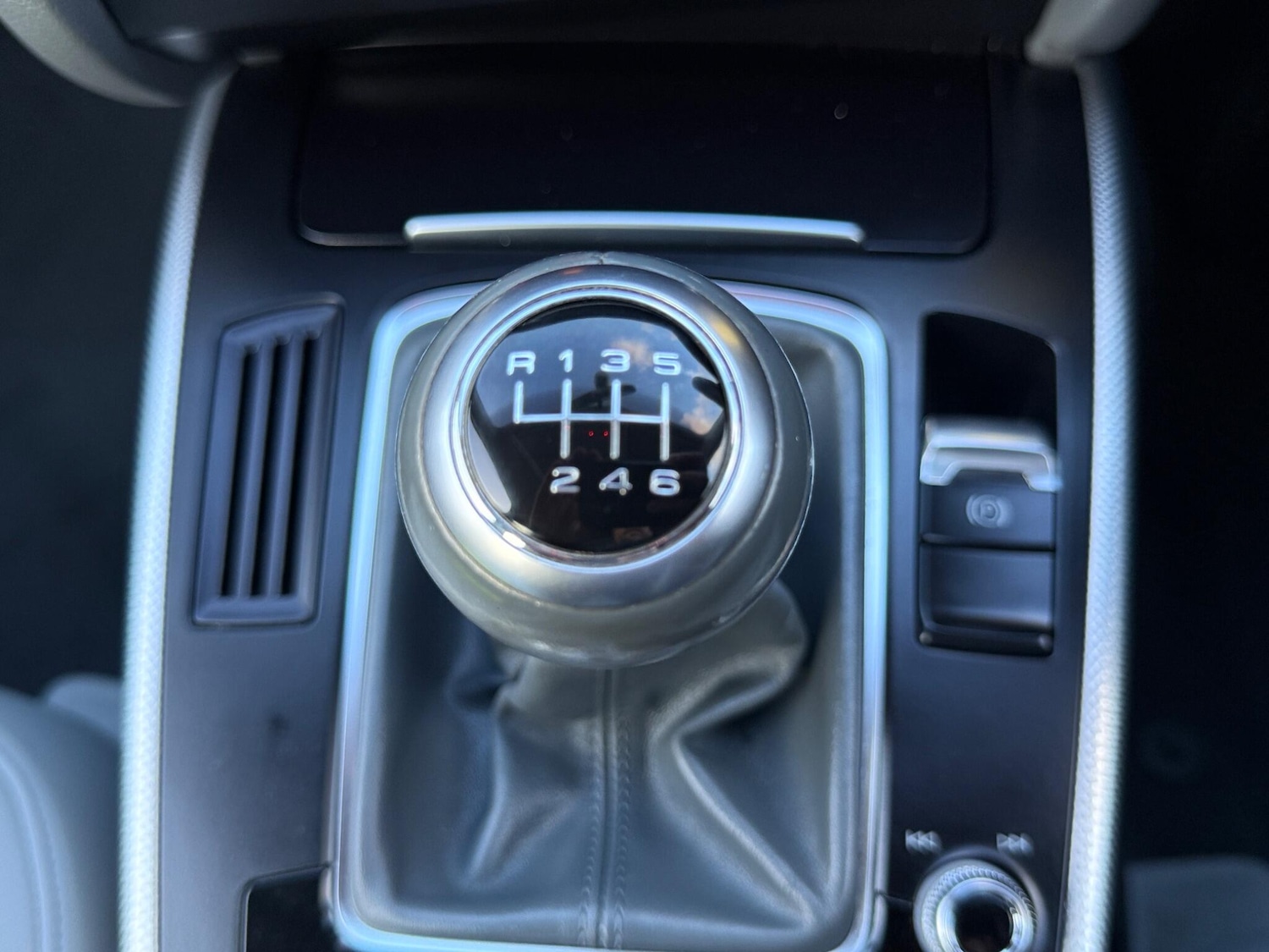 Used Audi A4 2015 for sale - 77559745: Photo 28