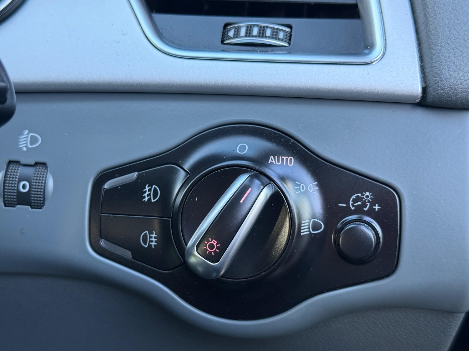 Used Audi A4 2015 for sale - 77559745: Photo 34