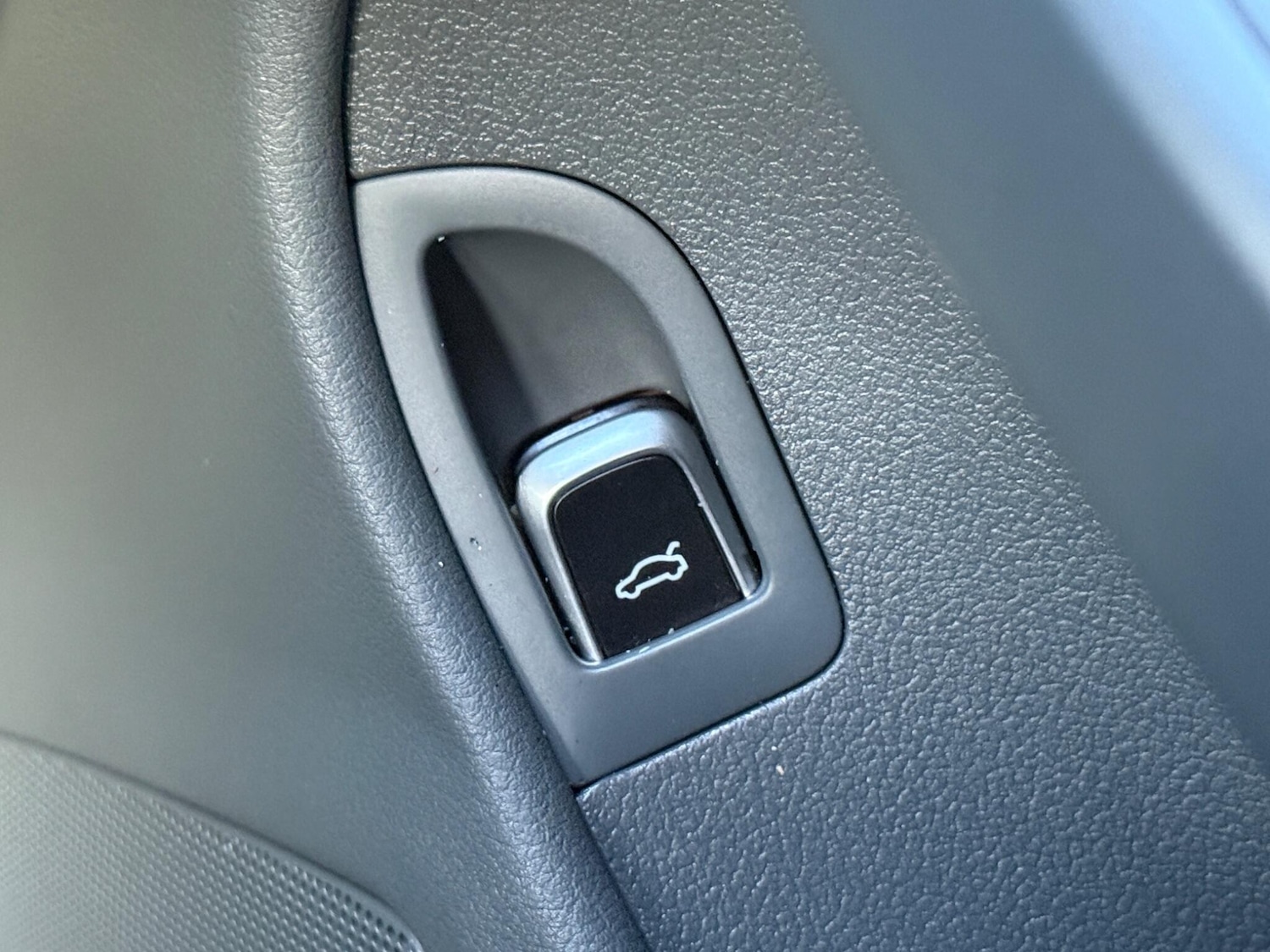 Used Audi A4 2015 for sale - 77559745: Photo 36