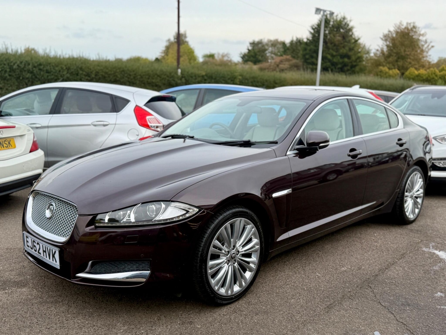 Used Jaguar XF 2012 for sale - 76388295: Photo 1