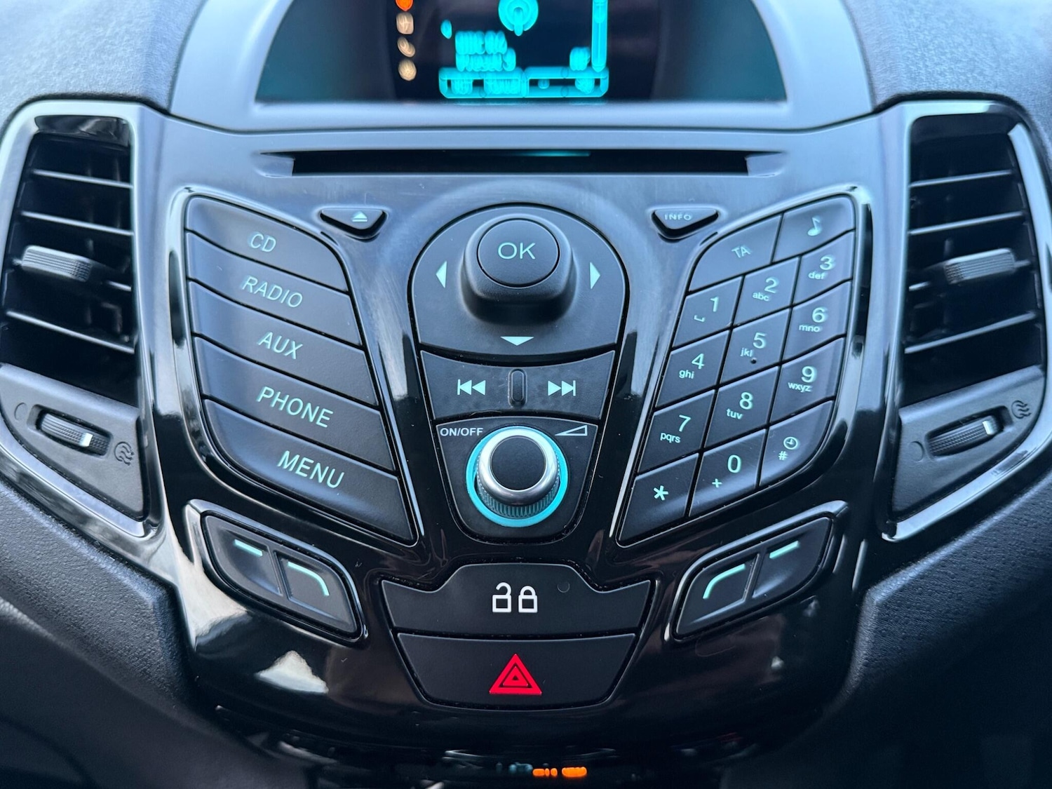 Used Ford Fiesta 2013 for sale - 77524890: Photo 20