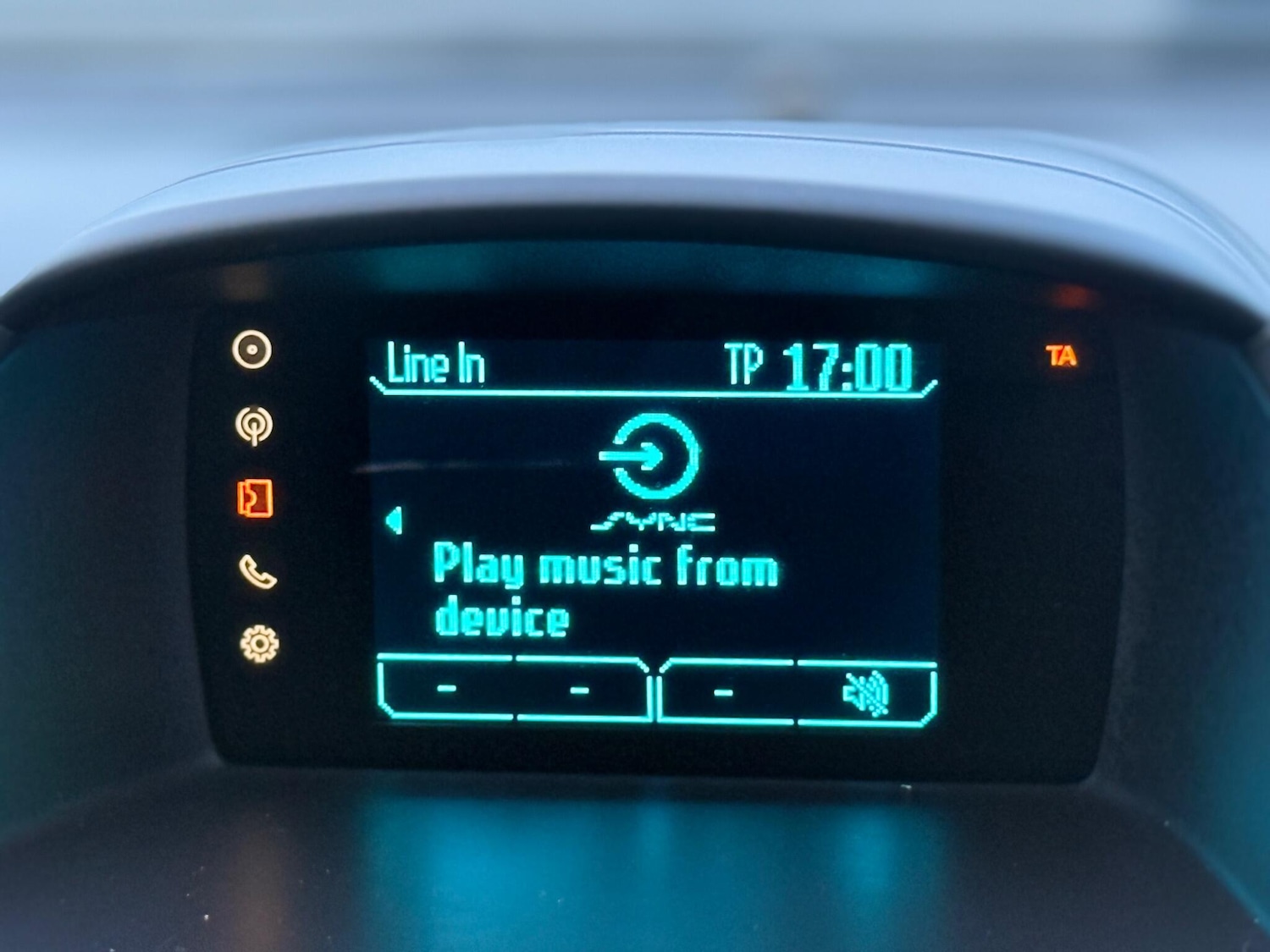 Used Ford Fiesta 2013 for sale - 77524890: Photo 28