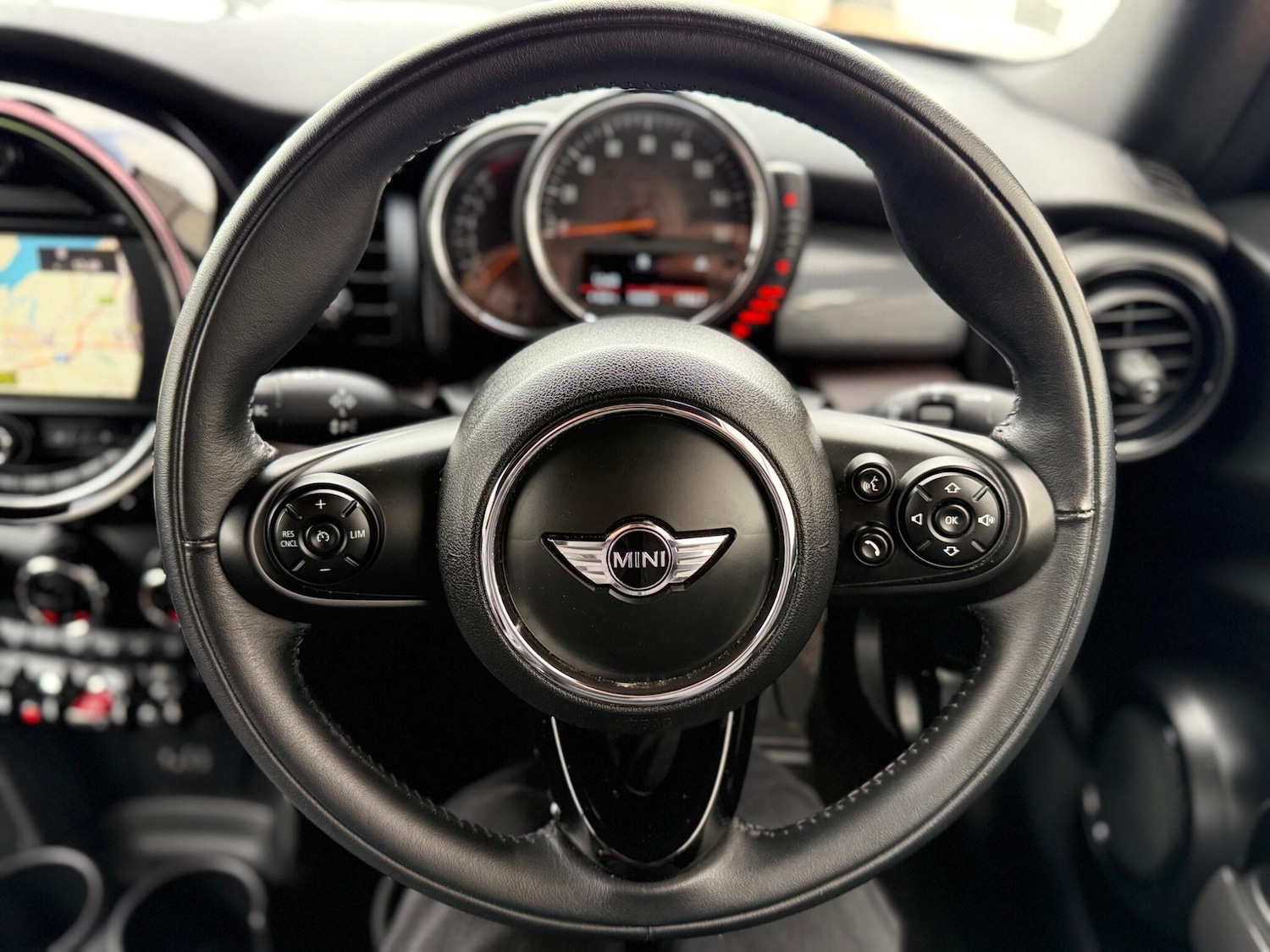 Used MINI Convertible 2017 for sale - 77469067: Photo 31