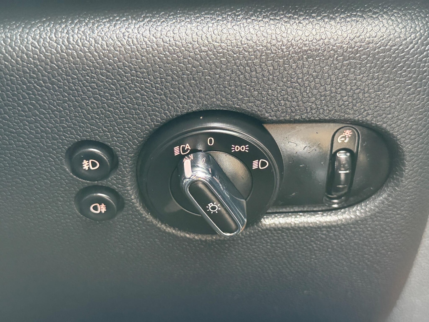 Used MINI Convertible 2017 for sale - 77469067: Photo 50