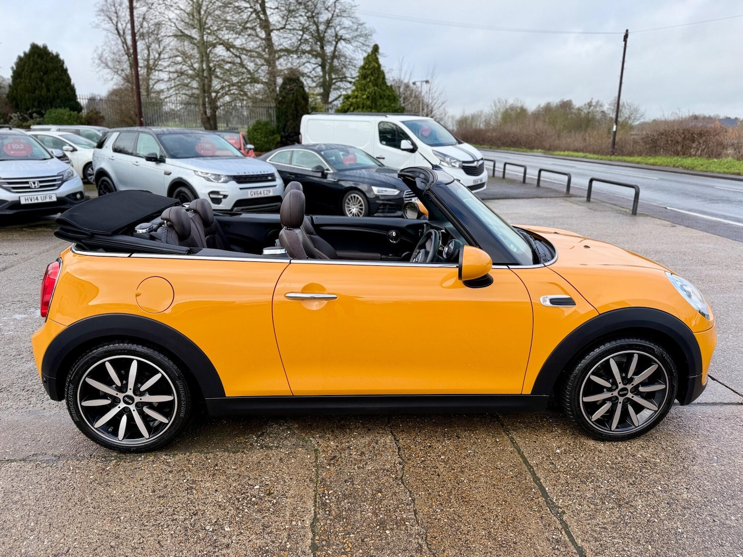 Used MINI Convertible 2017 for sale - 77469067: Photo 8