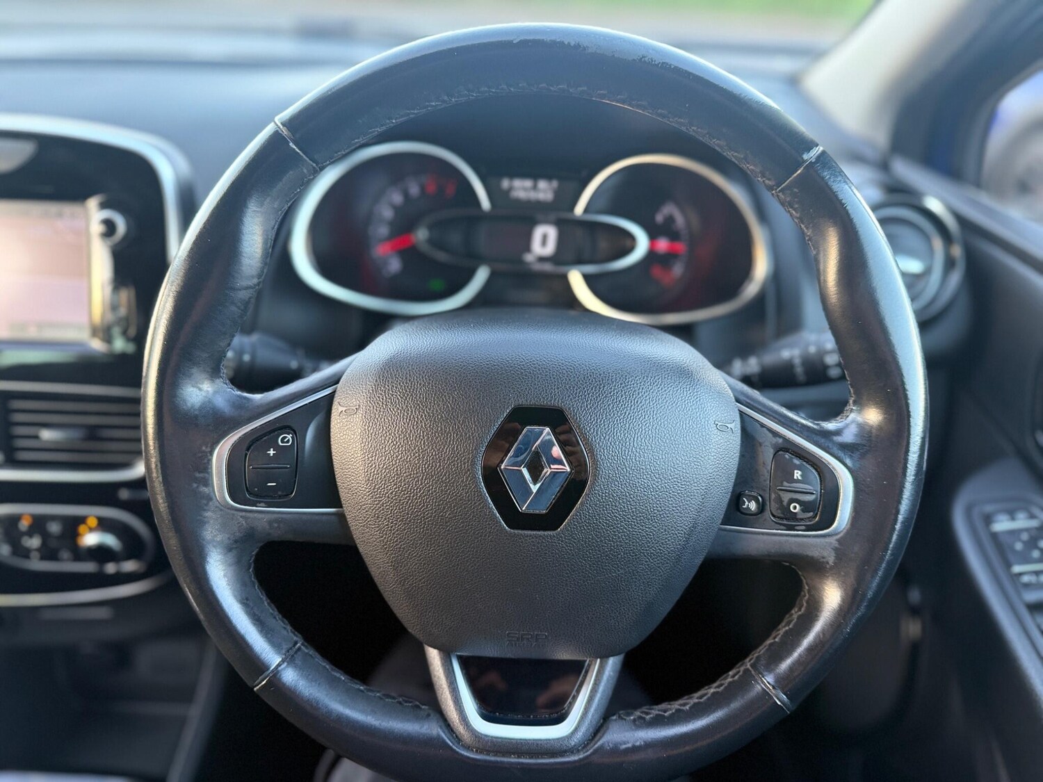 Used Renault Clio 2018 for sale - 77839867: Photo 16