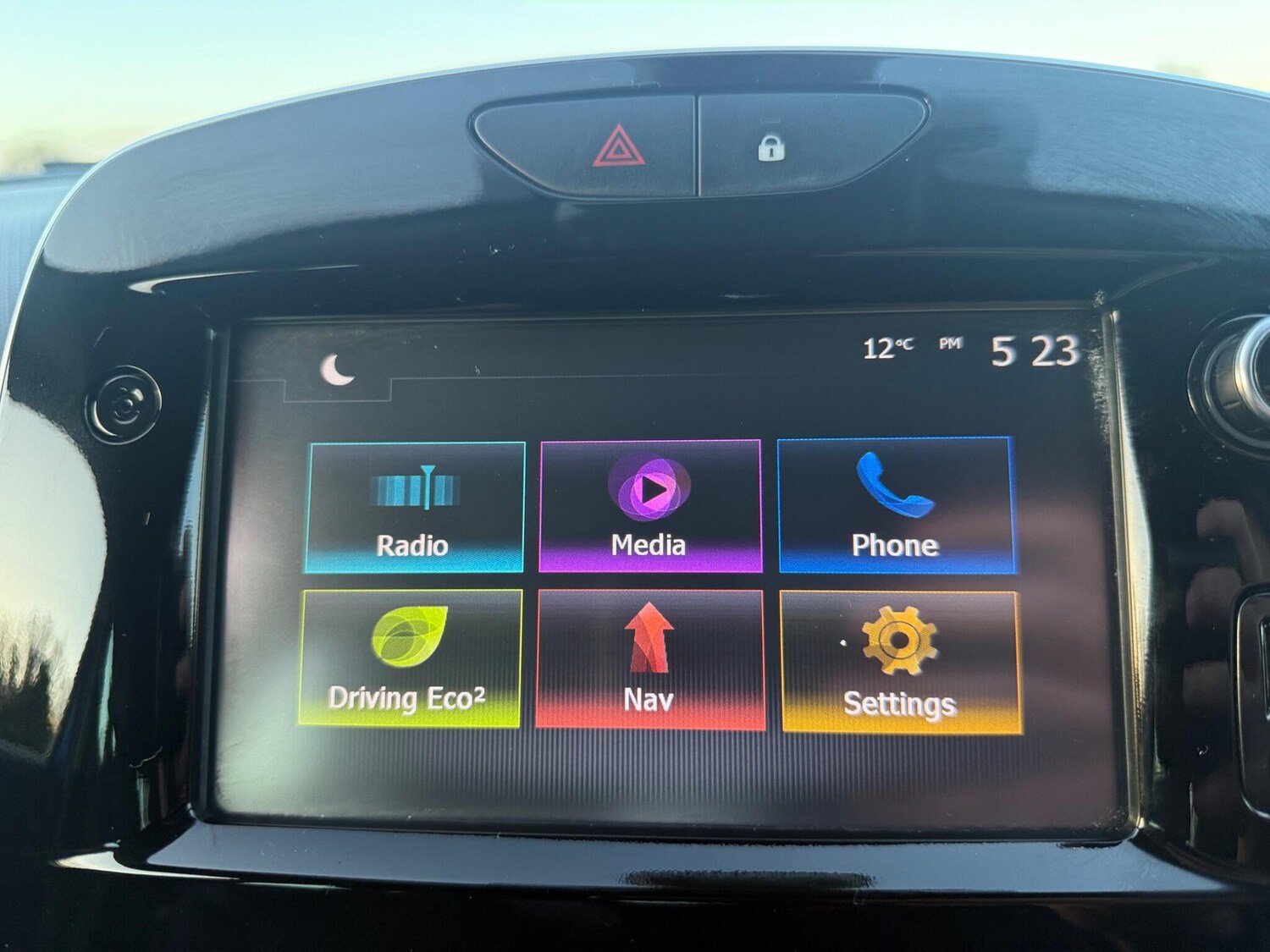 Used Renault Clio 2018 for sale - 77839867: Photo 20