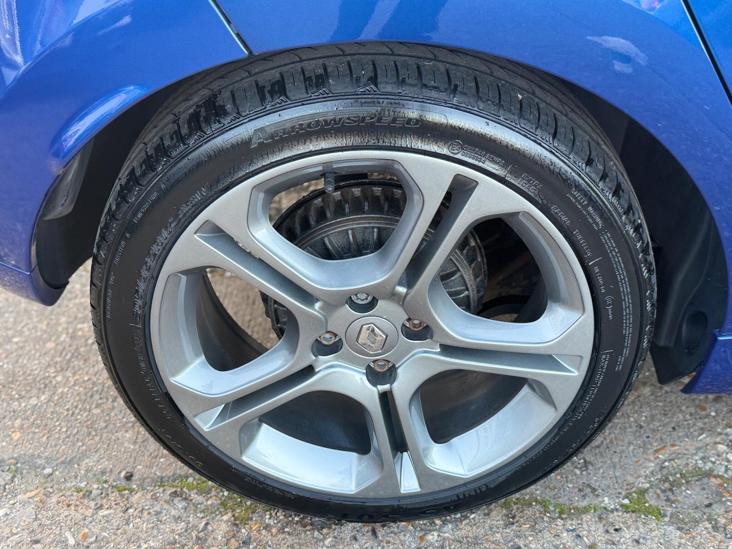 Used Renault Clio 2018 for sale - 77839867: Photo 32