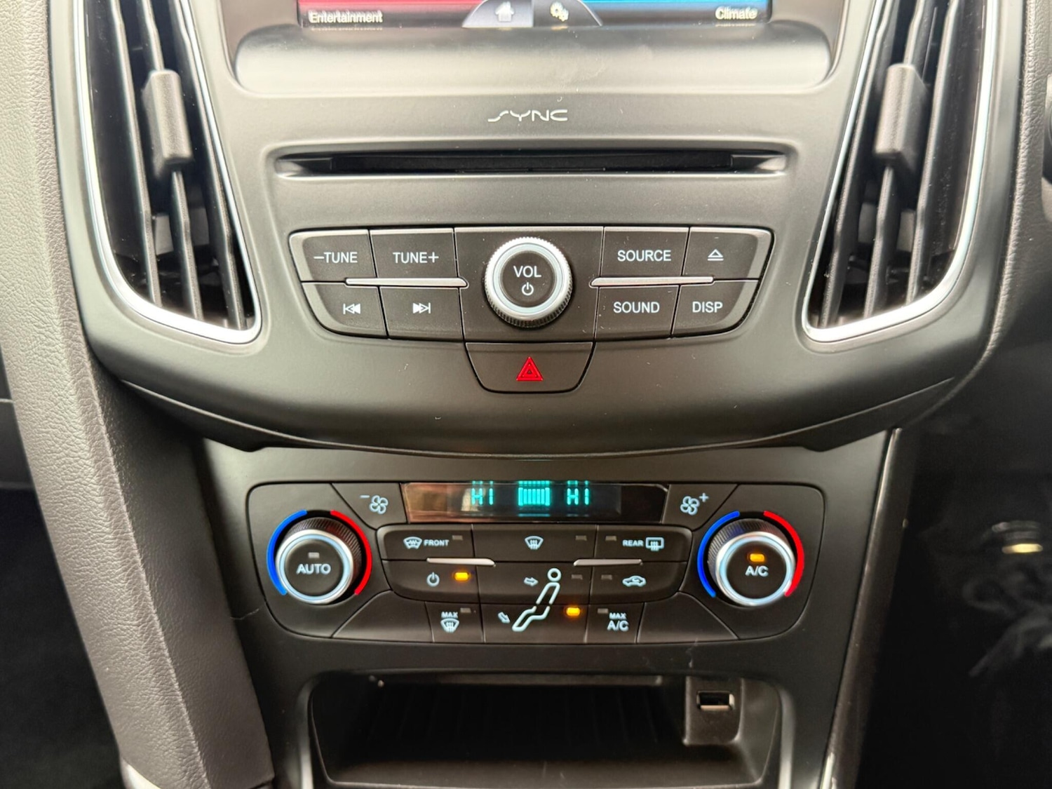 Used Ford Focus 2015 for sale - 76743115: Photo 27