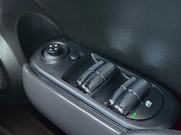 Used MINI Hatch 2015 for sale - 76337323: Photo 26
