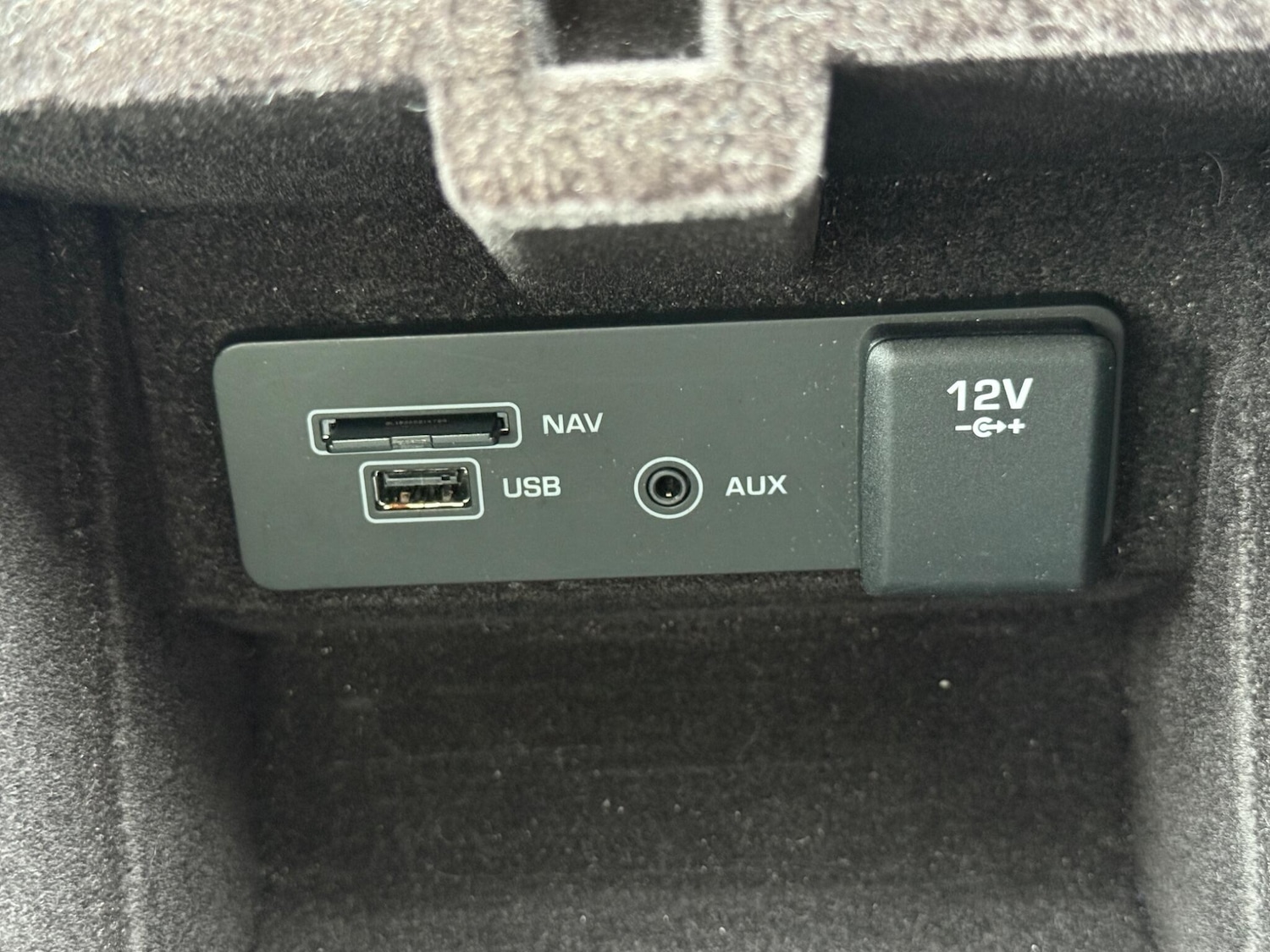 Used Land Rover Discovery Sport for sale - 77598001: Photo 35