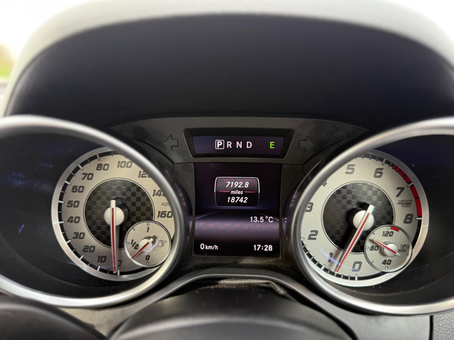 Used Mercedes-Benz SLK 2015 for sale - 78205098: Photo 23