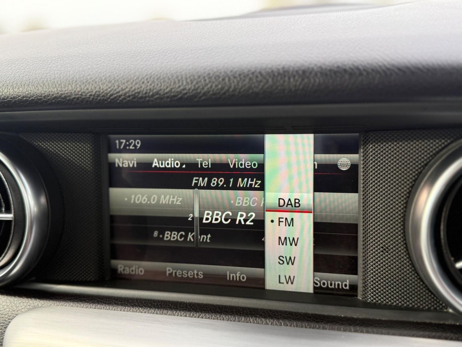 Used Mercedes-Benz SLK 2015 for sale - 78205098: Photo 31