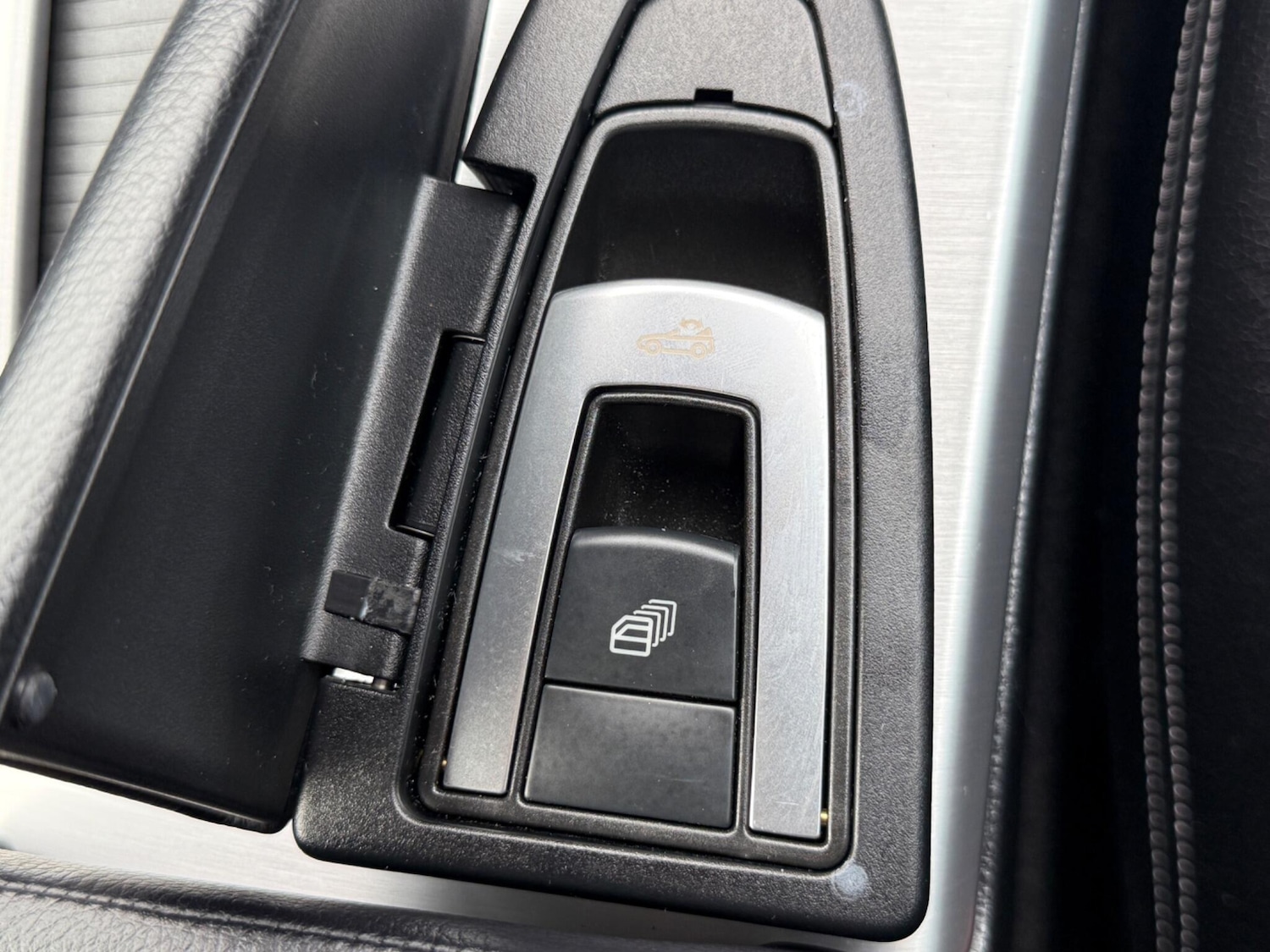 Used Mercedes-Benz SLK 2015 for sale - 78205098: Photo 37