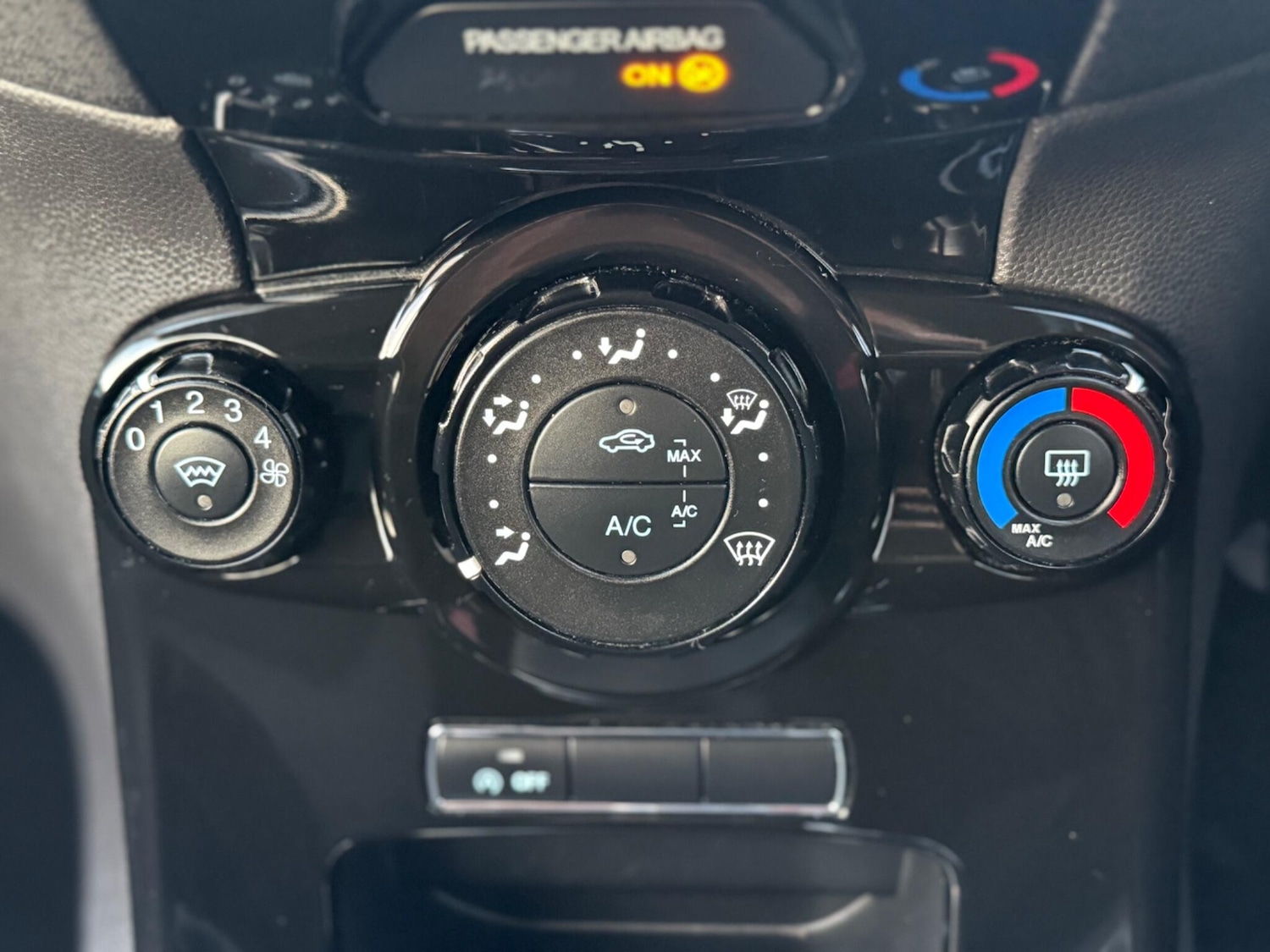 Used Ford Fiesta 2014 for sale - 76620436: Photo 26