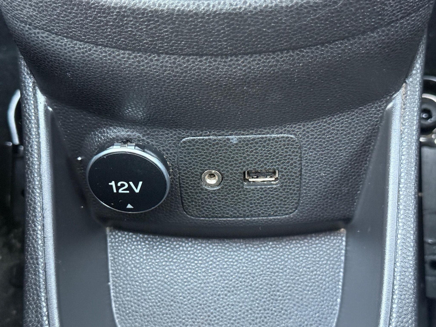 Used Ford Fiesta 2014 for sale - 76620436: Photo 28