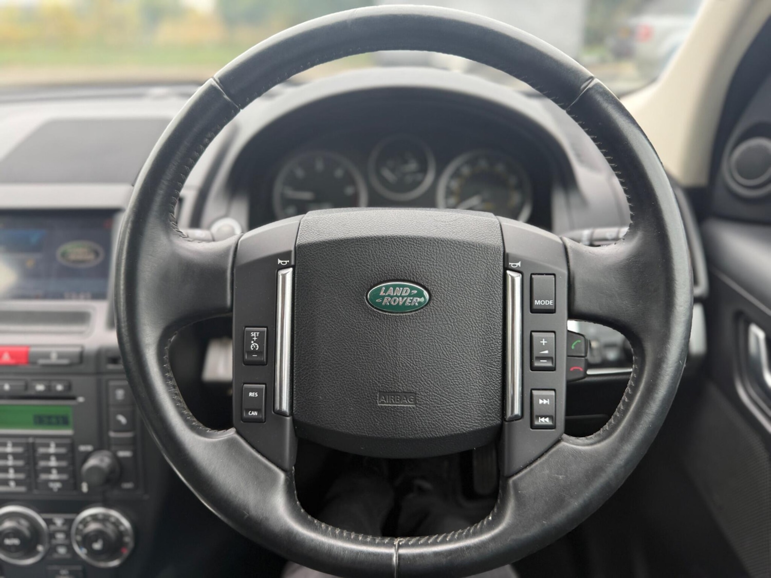 Used Land Rover Freelander 2 2012 for sale - 76201145: Photo 16