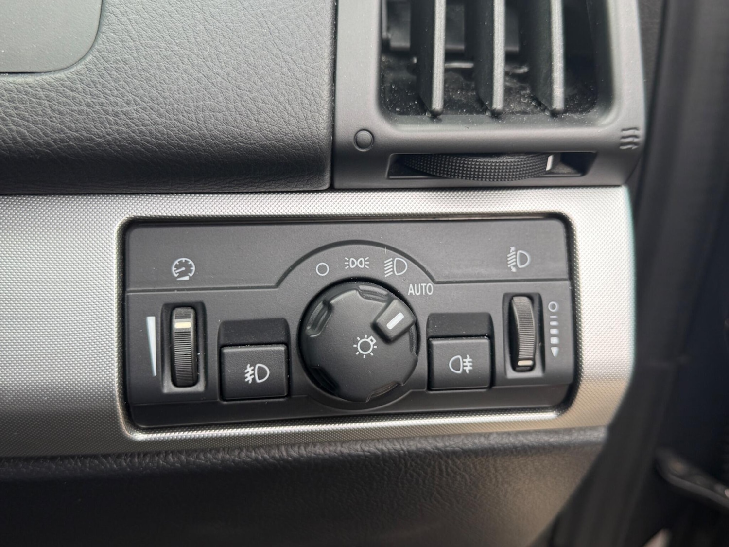 Used Land Rover Freelander 2 2012 for sale - 76201145: Photo 29