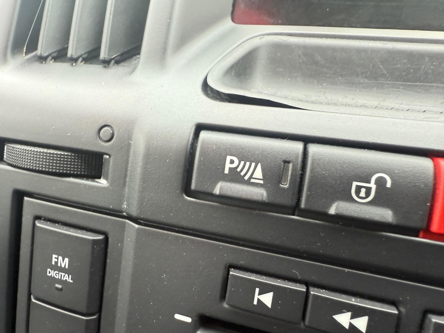 Used Land Rover Freelander 2 2012 for sale - 76201145: Photo 30