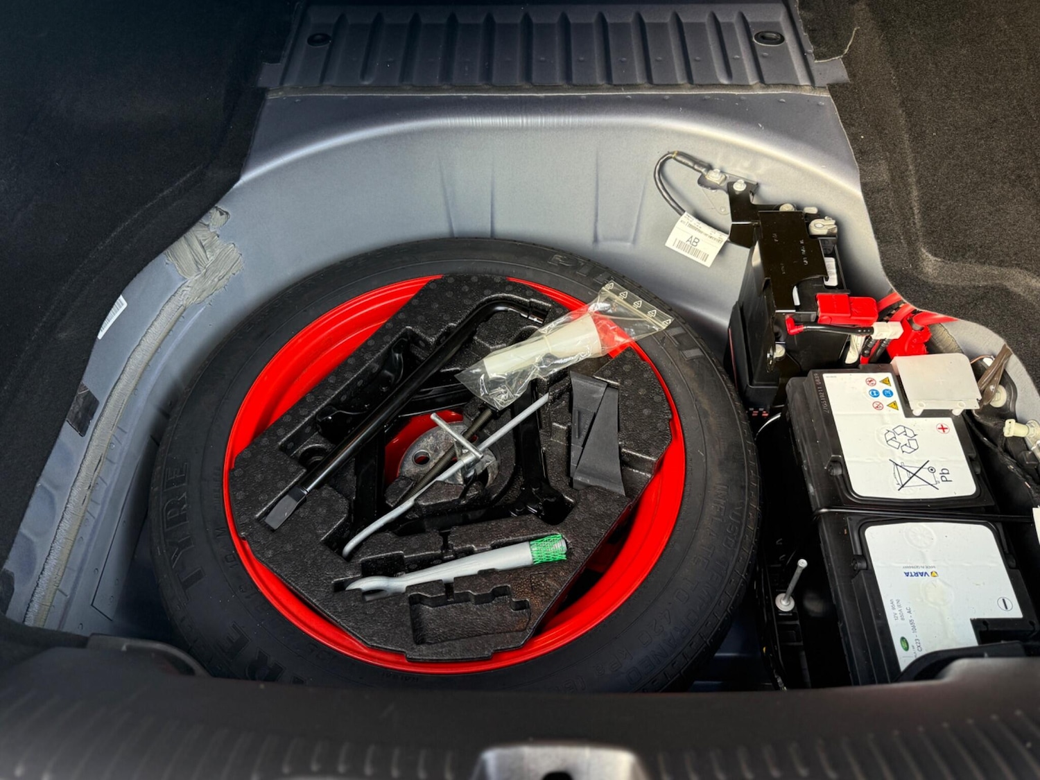 Used Jaguar XF 2015 for sale - 76227268: Photo 15