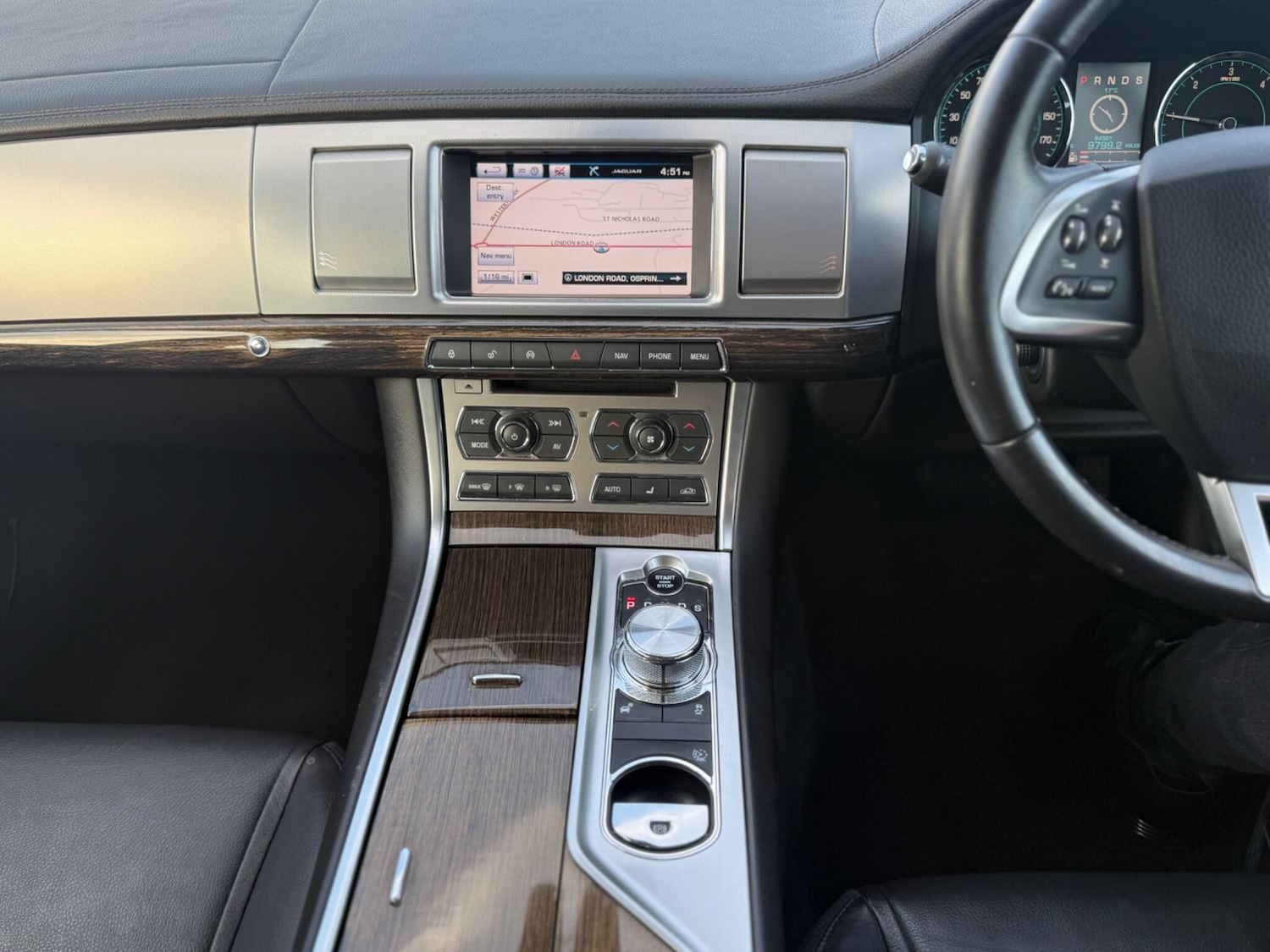 Used Jaguar XF 2015 for sale - 76227268: Photo 19