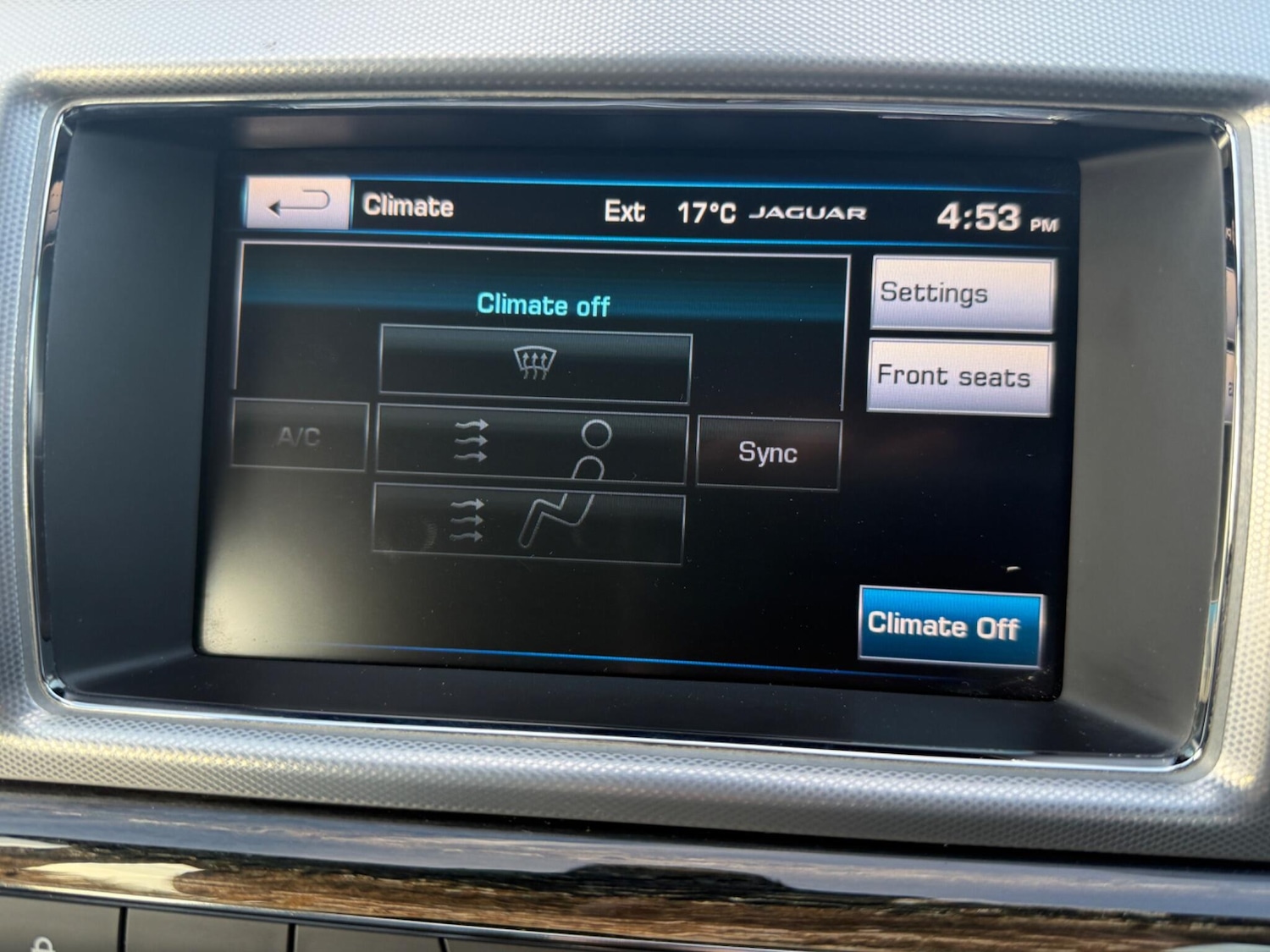 Used Jaguar XF 2015 for sale - 76227268: Photo 28