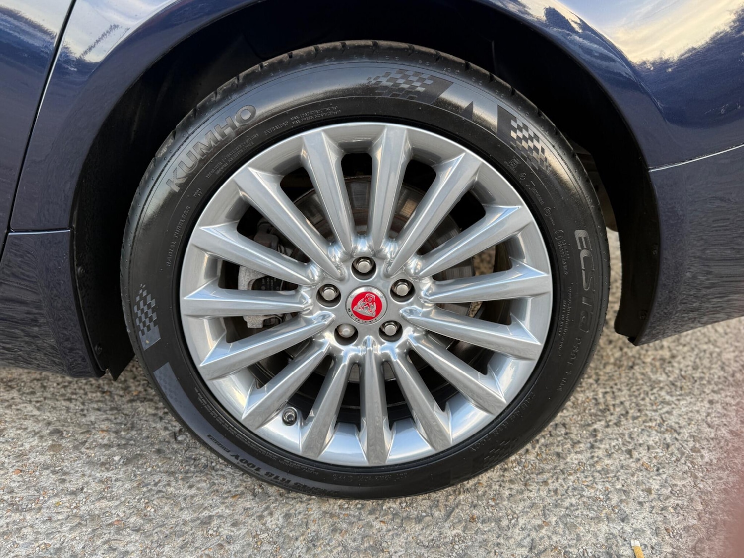 Used Jaguar XF 2015 for sale - 76227268: Photo 41