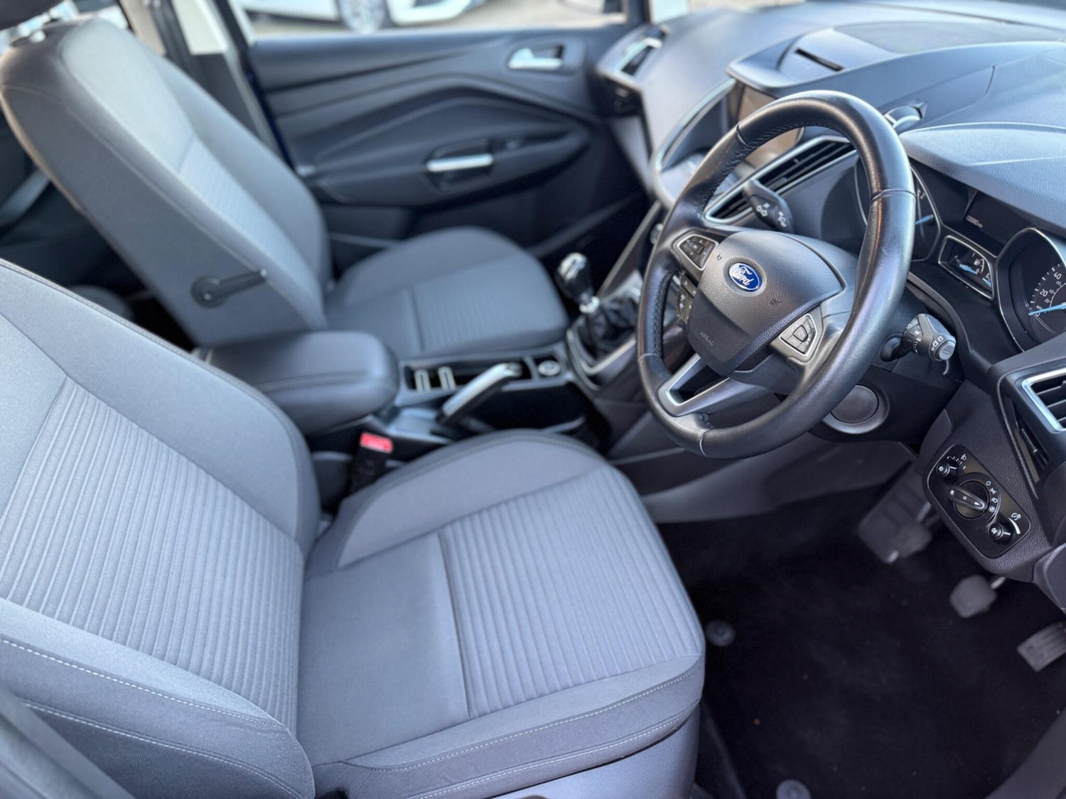 Used Ford C-Max 2016 for sale - 76899034: Photo 9