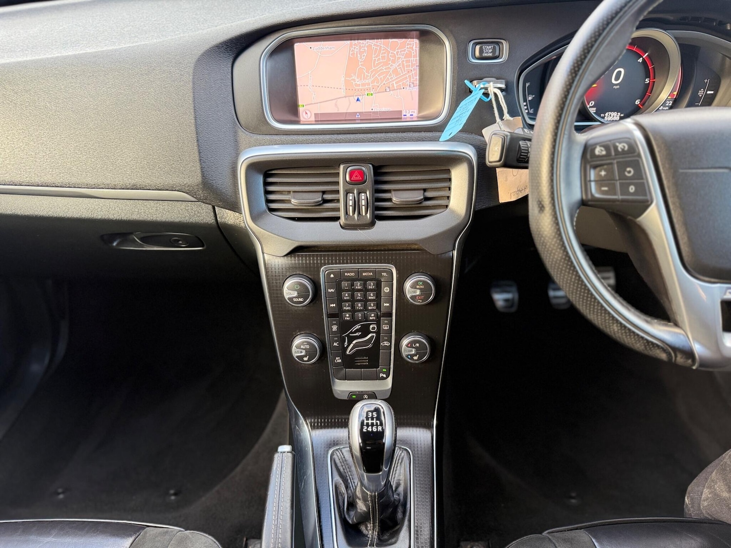 Used Volvo V40 2017 for sale - 78127850: Photo 13