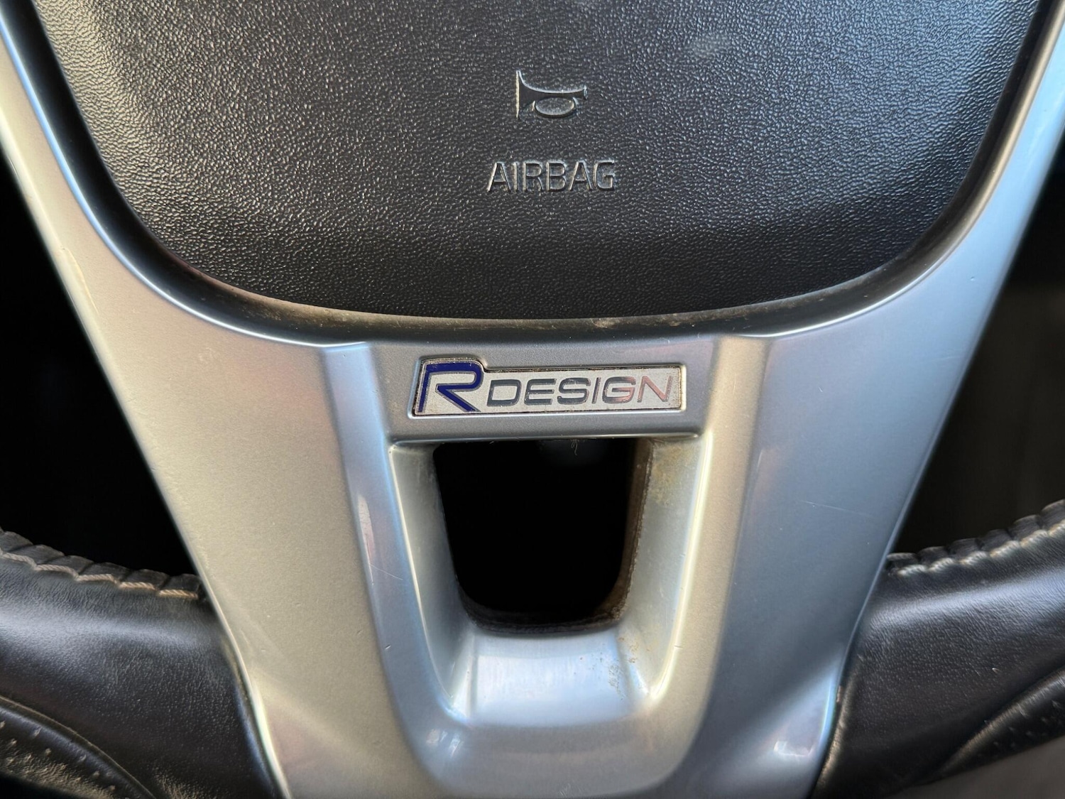 Used Volvo V40 2017 for sale - 78127850: Photo 21