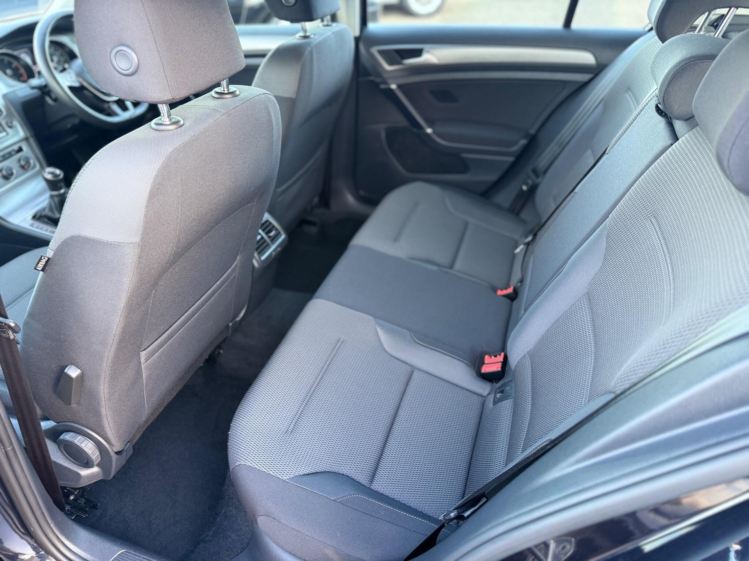 Used Volkswagen Golf 2017 for sale - 76560897: Photo 14