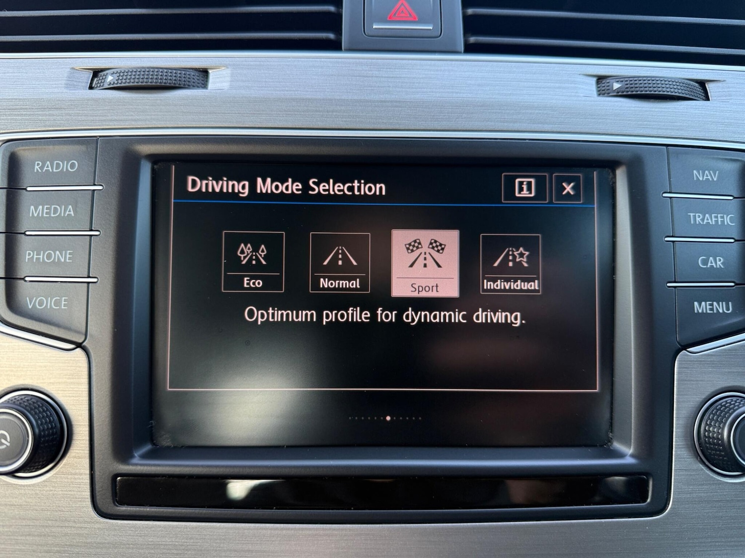 Used Volkswagen Golf 2017 for sale - 76560897: Photo 30