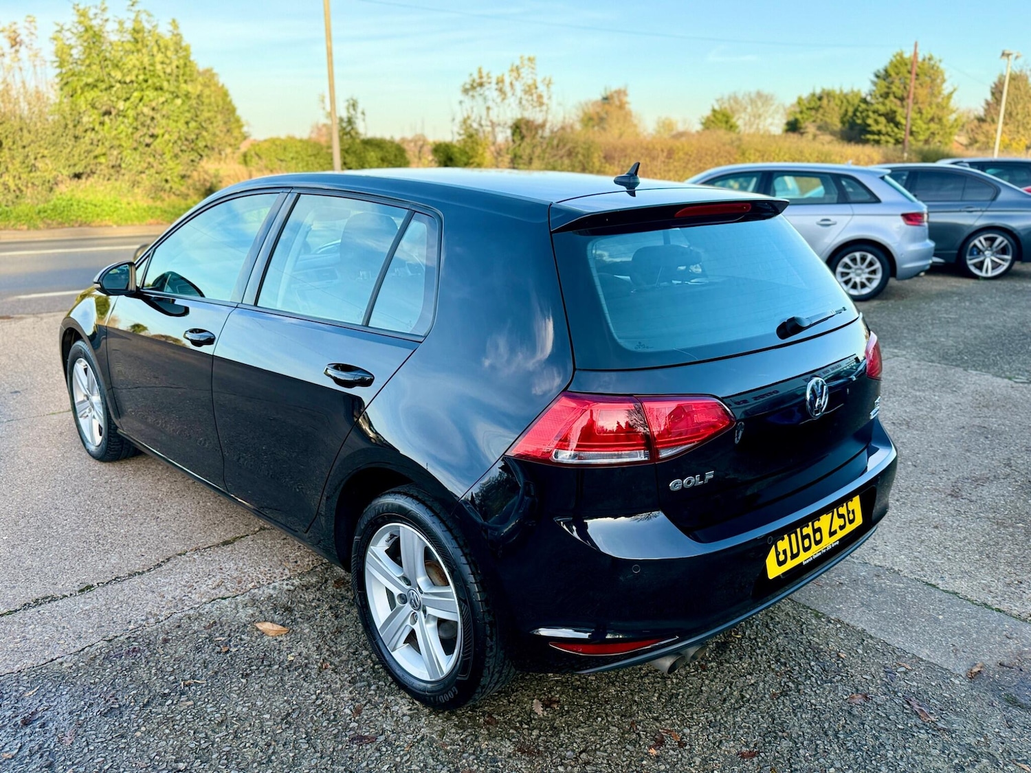 Used Volkswagen Golf 2017 for sale - 76560897: Photo 5