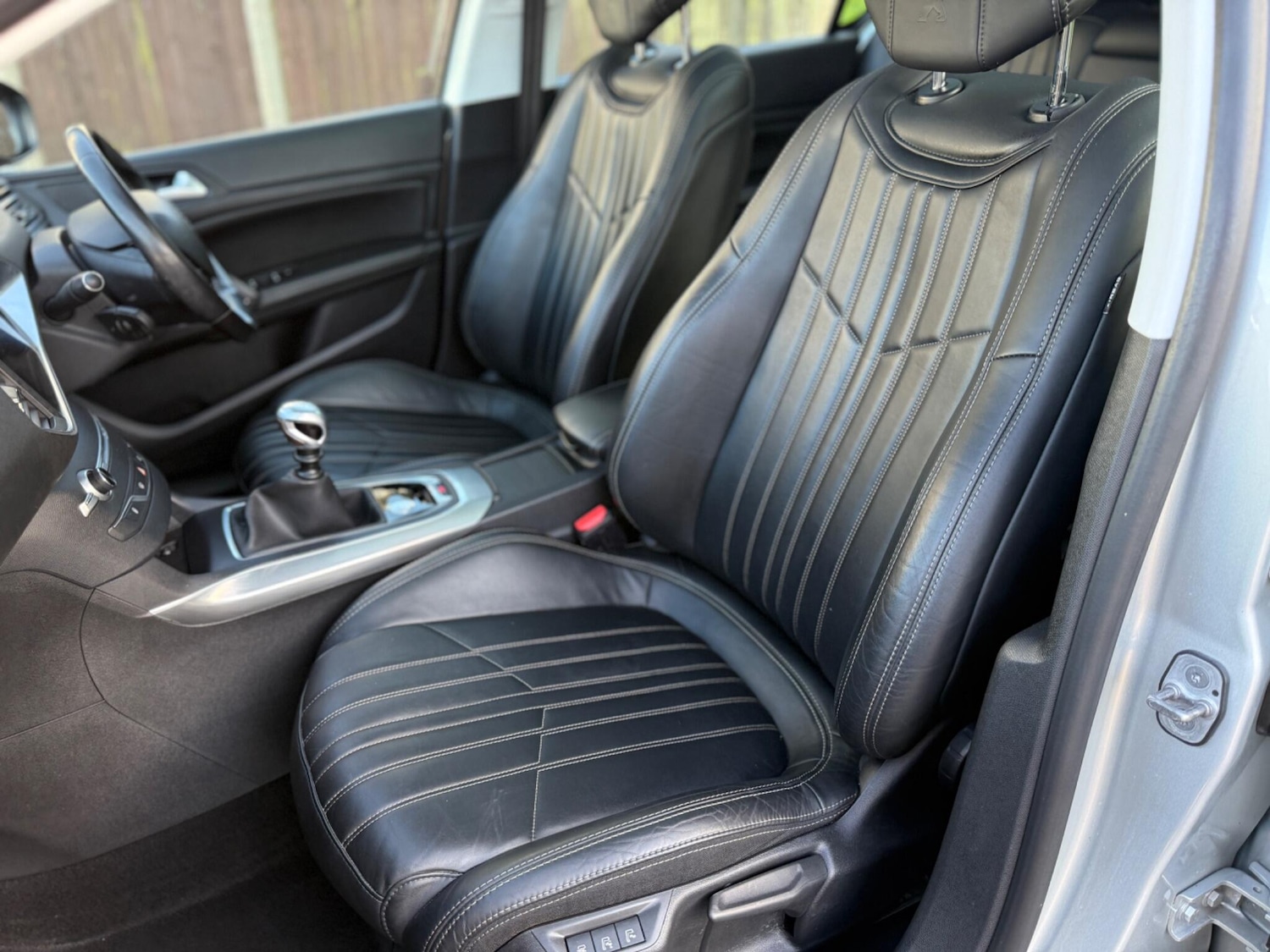 Used Peugeot 308 2015 for sale - 78170721: Photo 12