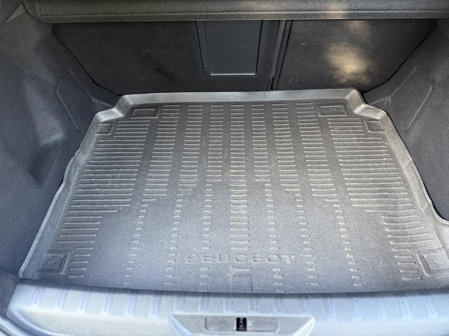 Used Peugeot 308 2015 for sale - 78170721: Photo 15