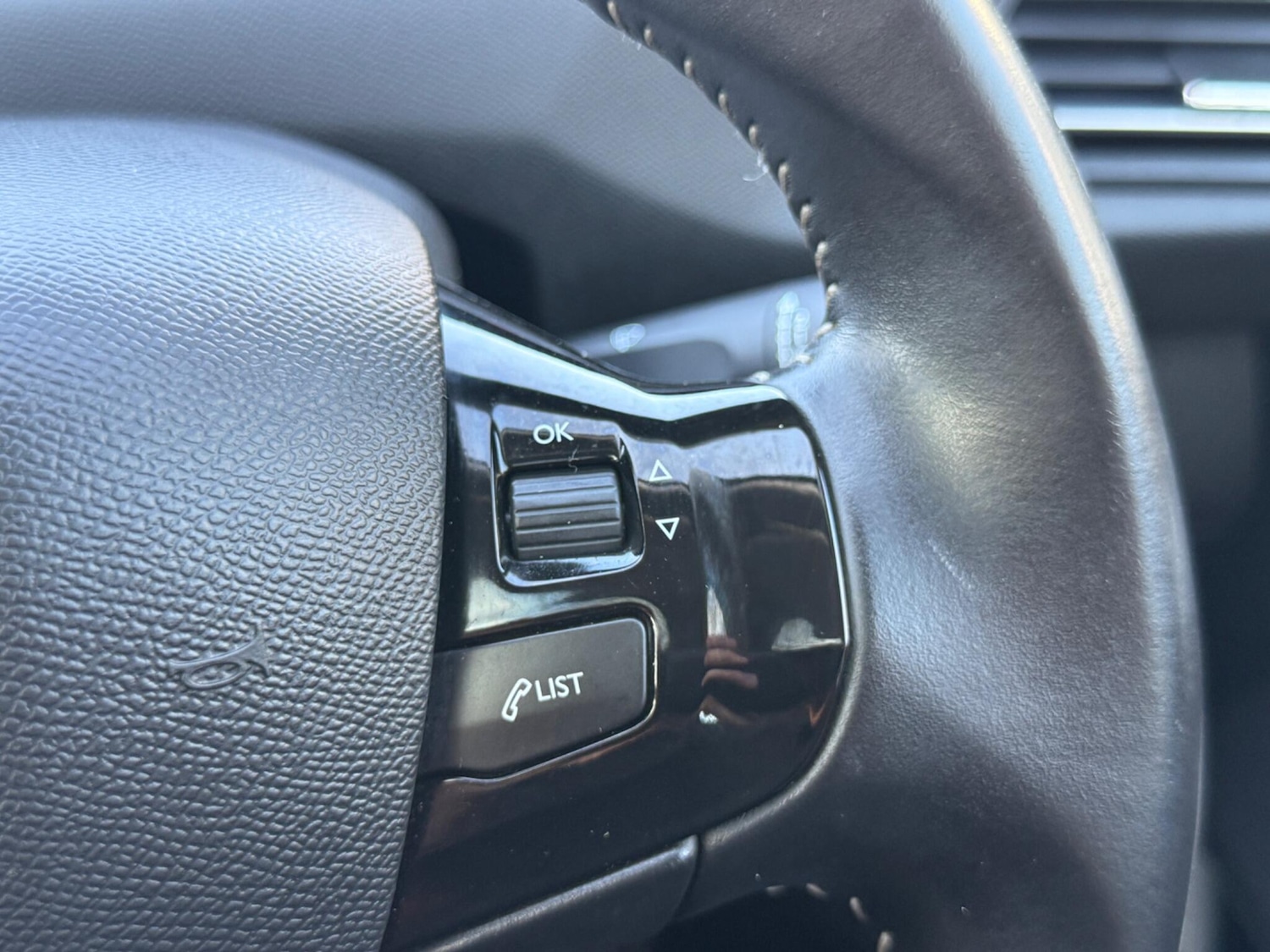 Used Peugeot 308 2015 for sale - 78170721: Photo 33