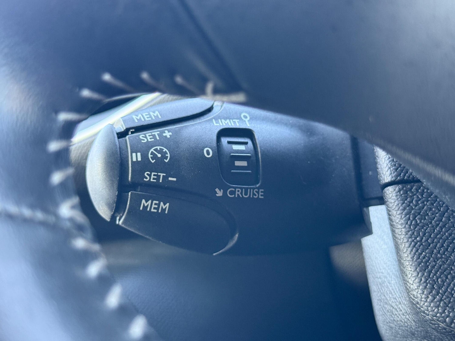 Used Peugeot 308 2015 for sale - 78170721: Photo 34