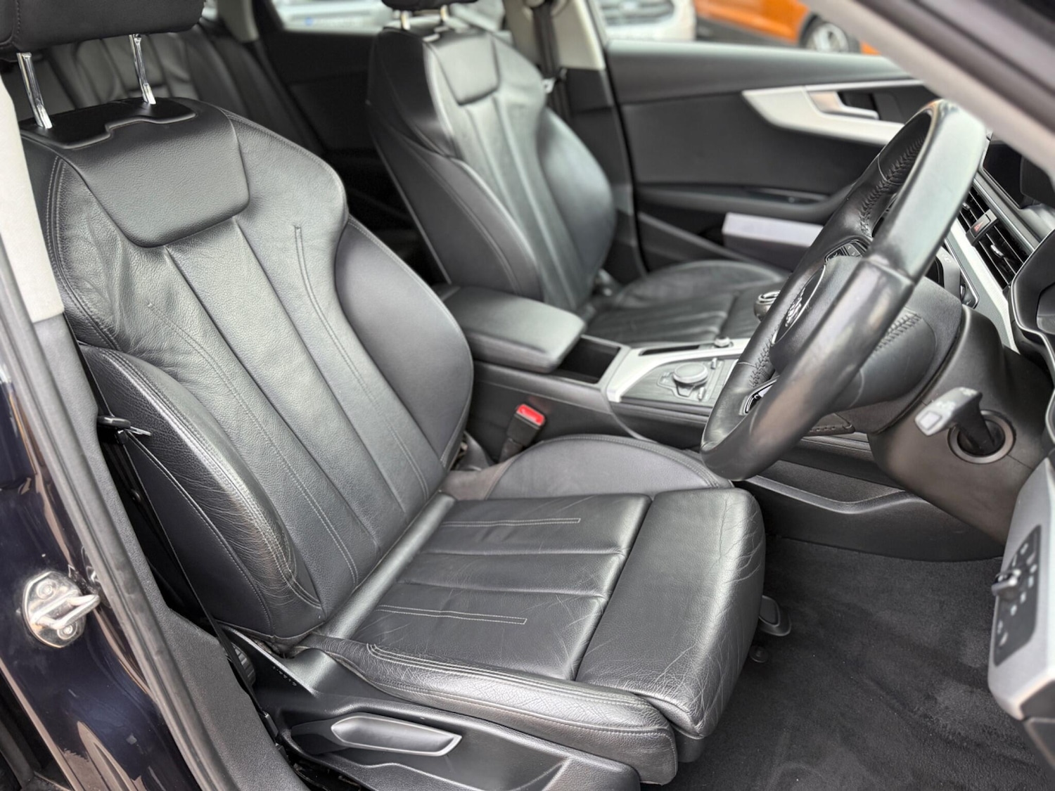Used Audi A4 Avant 2017 for sale - 76349278: Photo 10