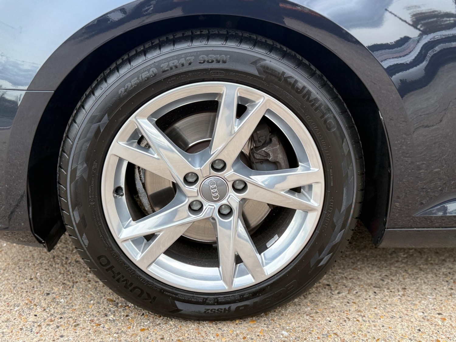 Used Audi A4 Avant 2017 for sale - 76349278: Photo 48