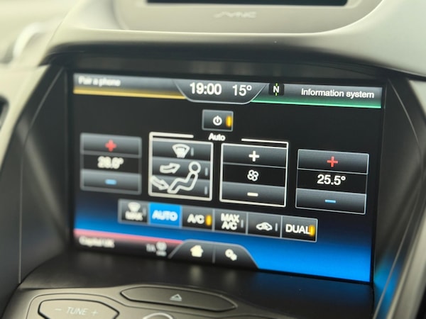 Used Ford Kuga 2016 for sale - 76260128: Photo 32