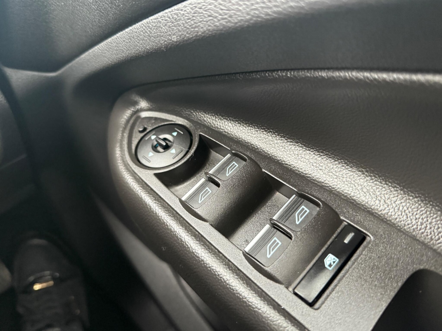 Used Ford Kuga 2016 for sale - 76260128: Photo 37